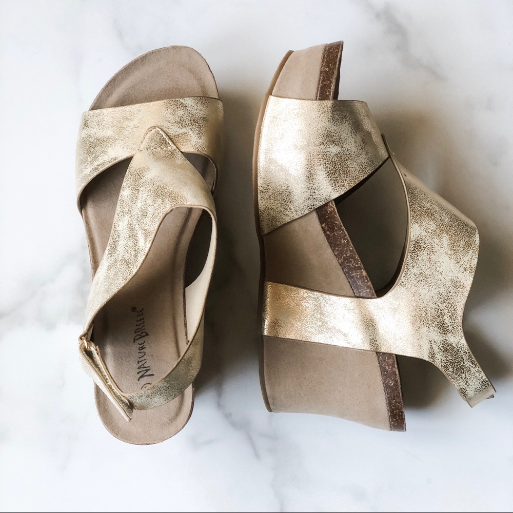 🔥last pair🔥 gold wedge sandals limited sizes! 10 - Picture 2 of 5